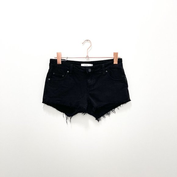 BLACK TALULA DENIM SHORTS SIZE 27 - Picture 1 of 5